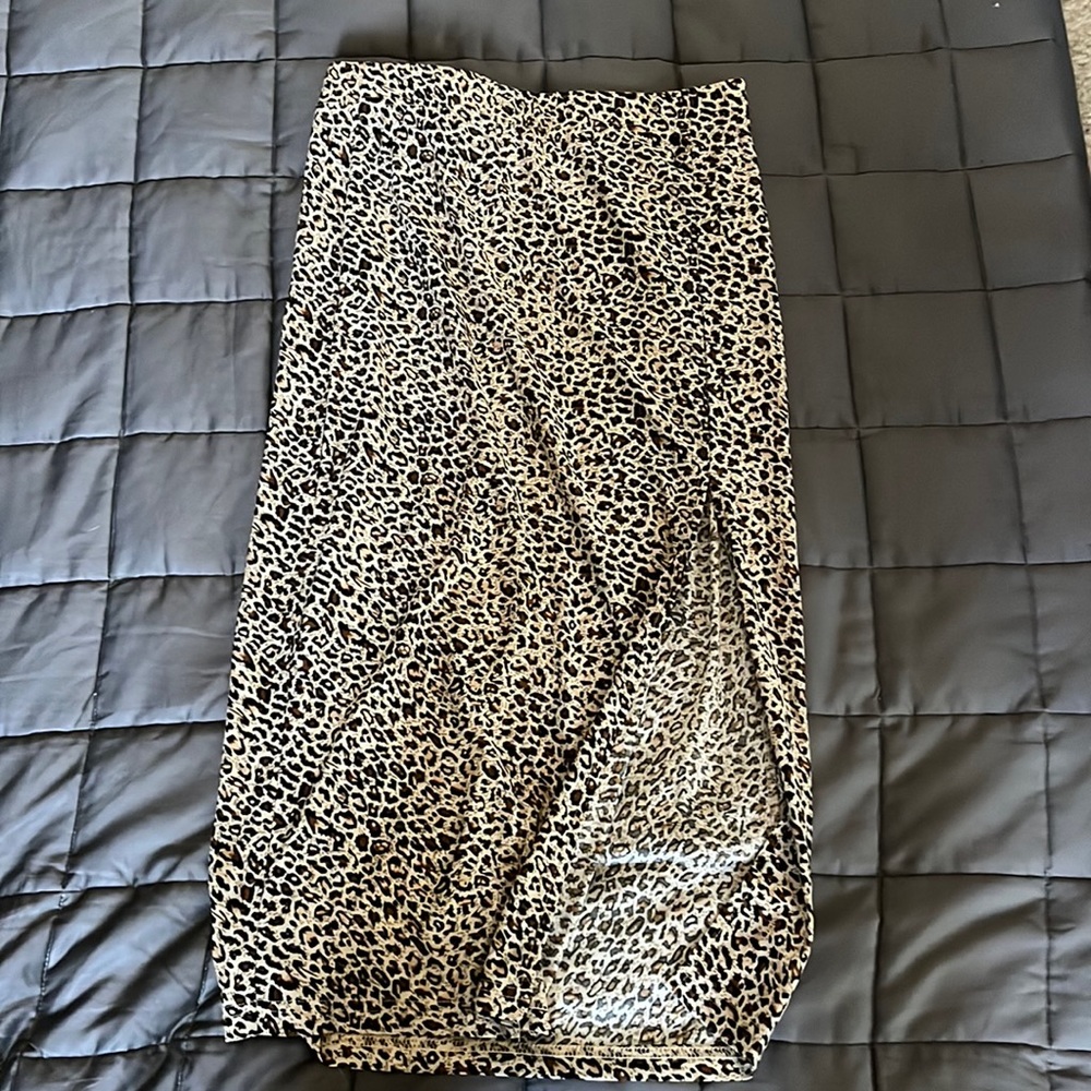 Mid length Animal print skirt